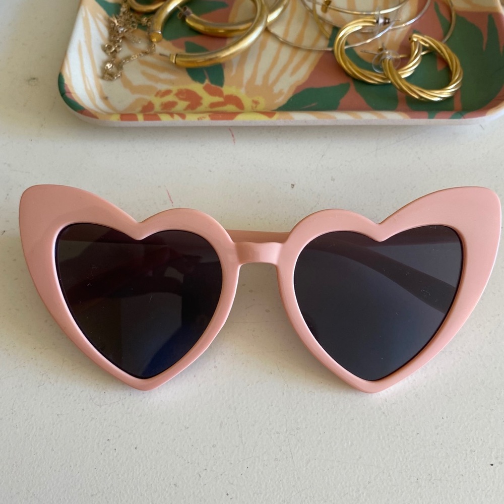 Vintage Heart Sunglasses